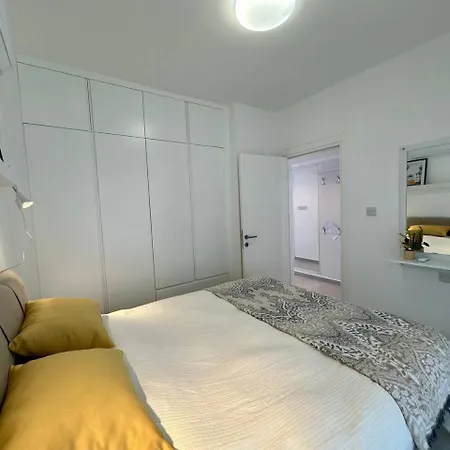 Deja Blue Phase 2 Block C No 4 Appartement