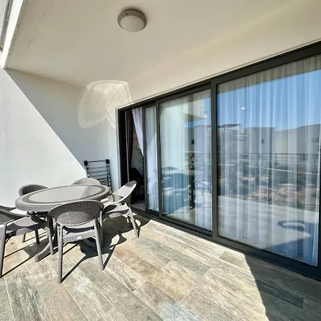 Deja Blue Phase 2 Block C No 4 * Kalogrea